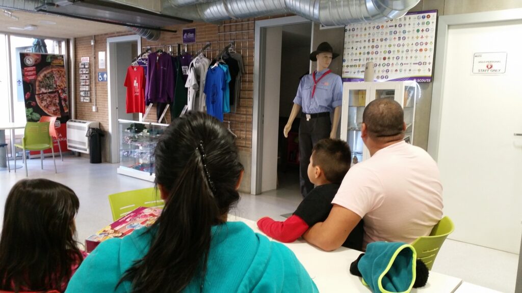 La Cruz Roja incrementa hasta junio de 2019 el alojamiento de refugiados a la Fundación Promesa Foto Familia El Salvador 1024x576