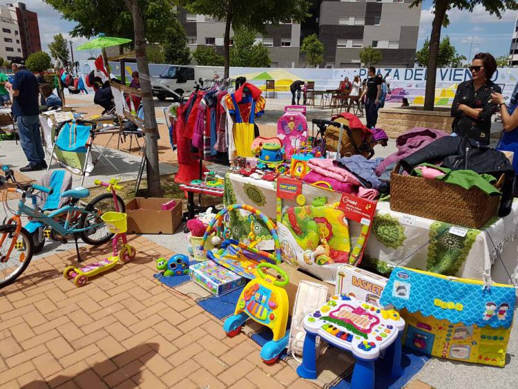 Mercadillo Vecinal 750x563 1